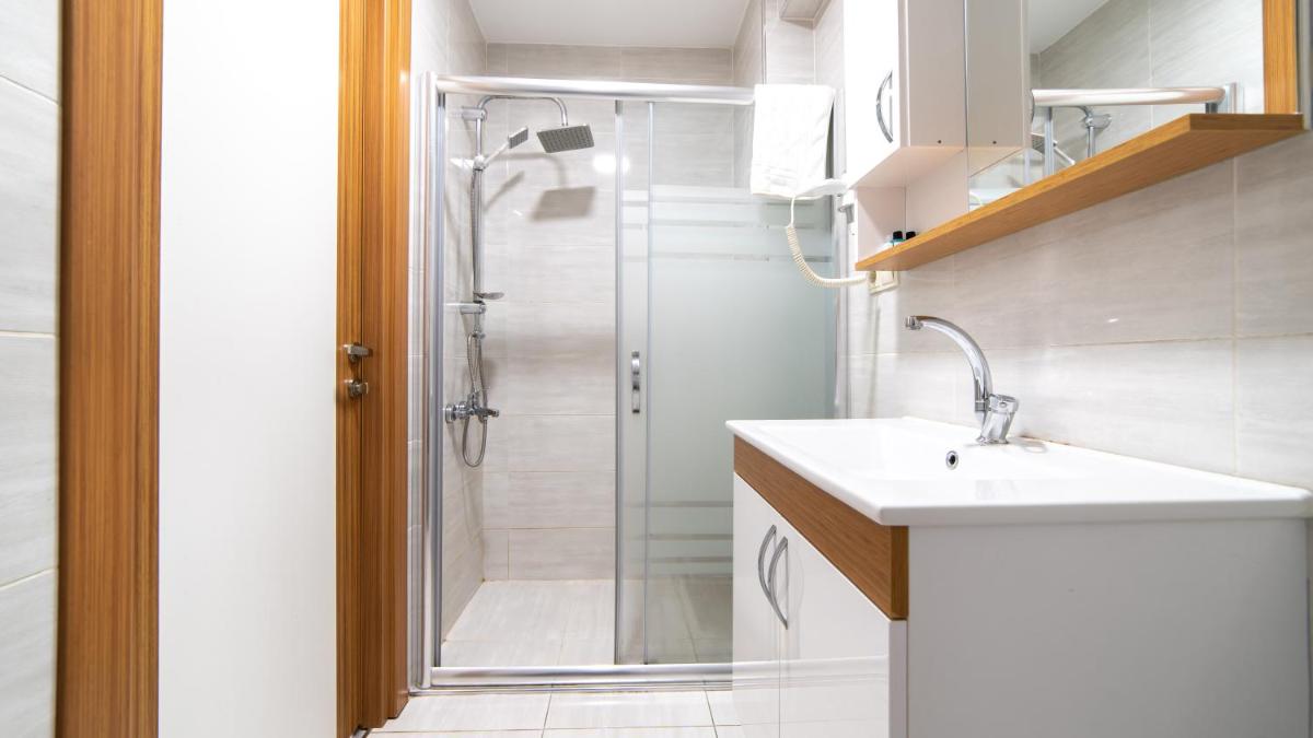 Best Hotel Pendik - Housity