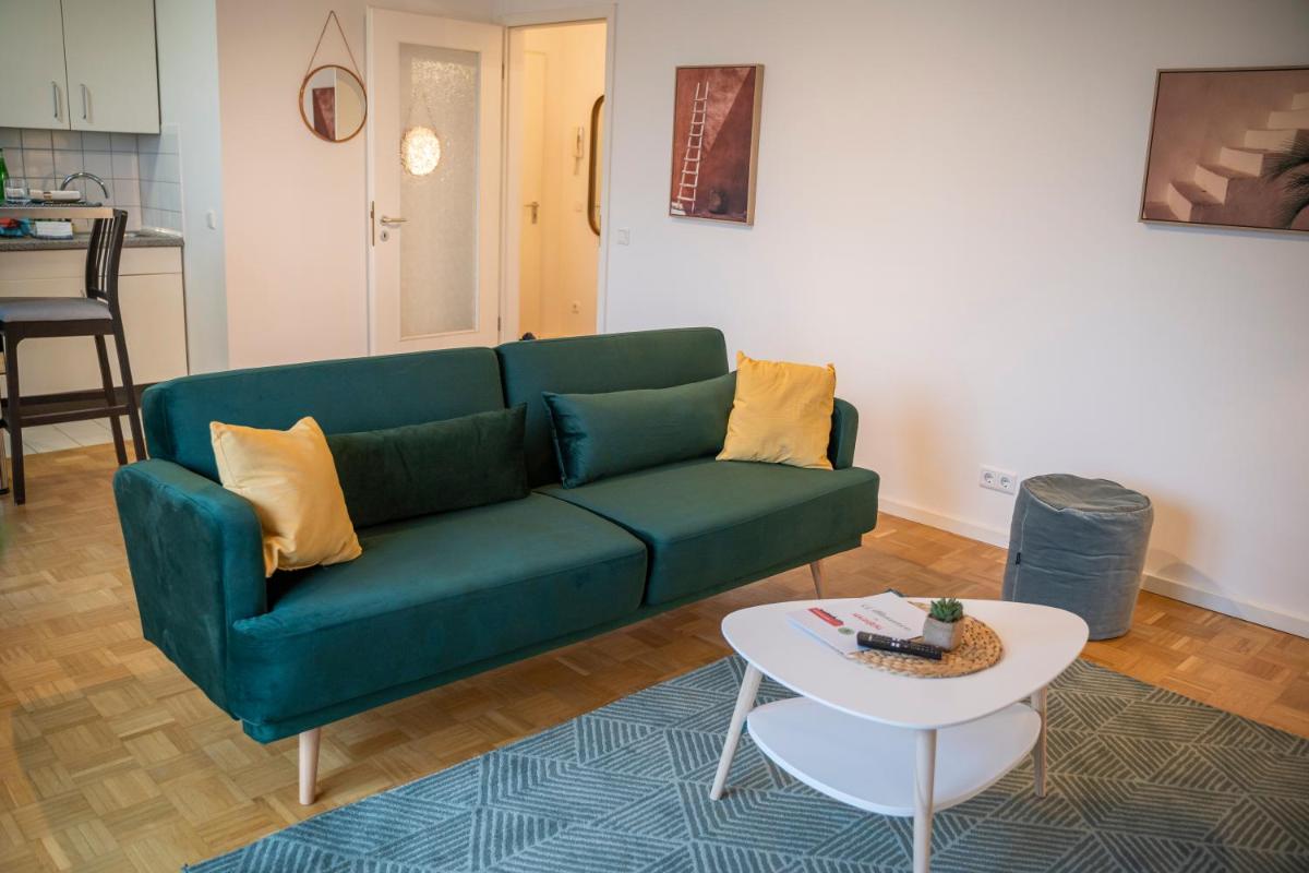 RR - Modern Apartment 53qm - Balcony - Lift - Hizvo