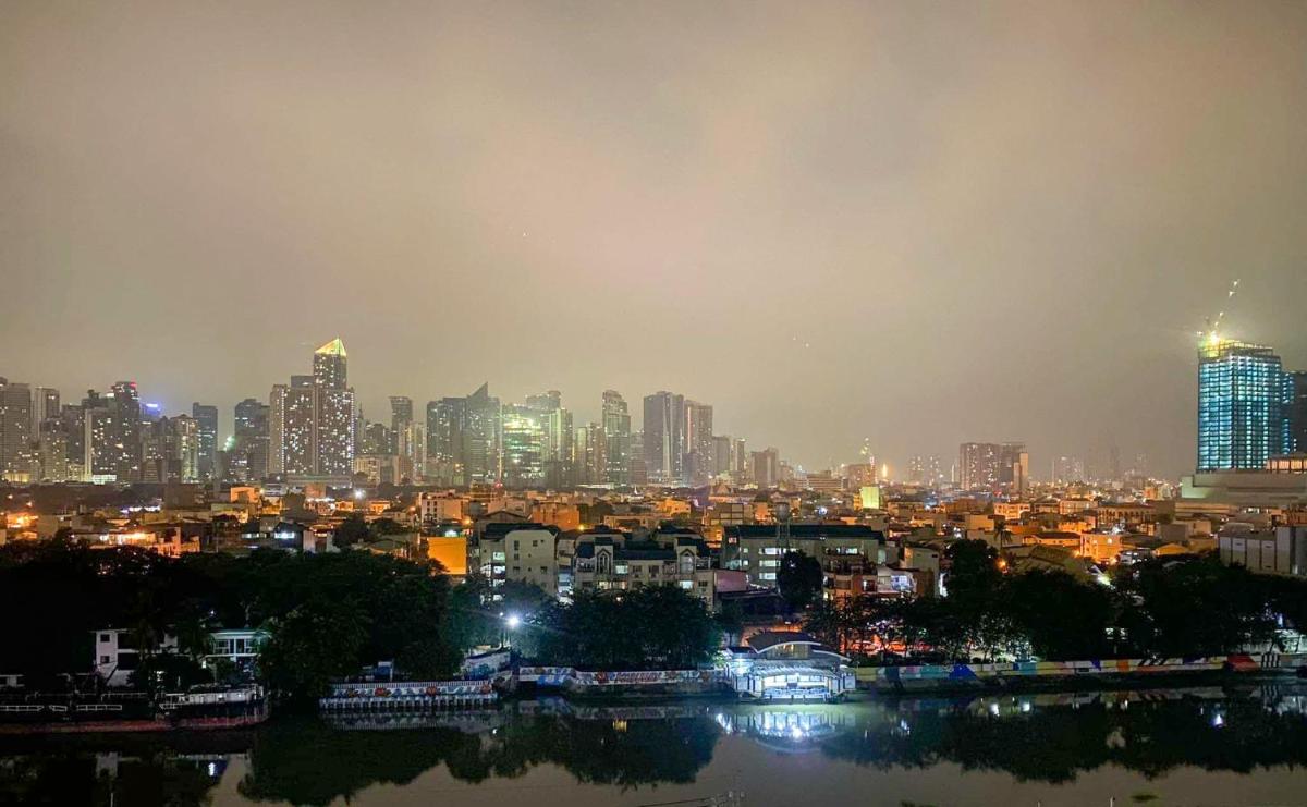 Lovely River and City View in a 2 BR Condo unit - Housity