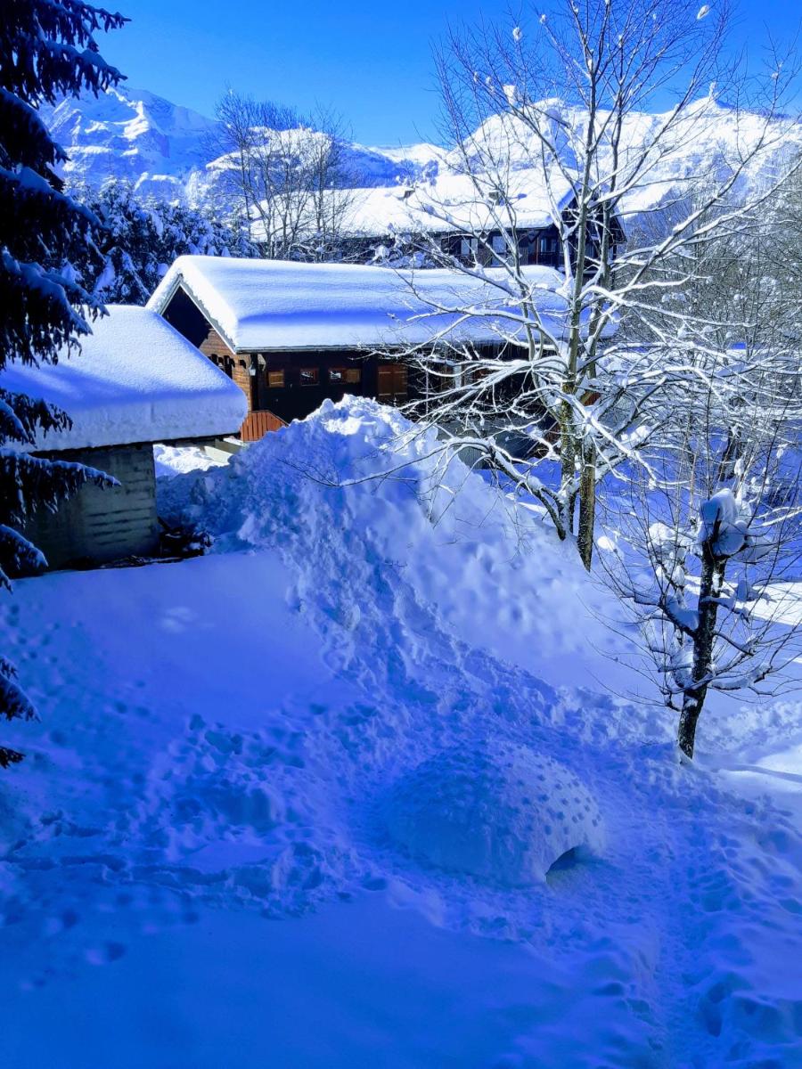 Appartement en station de ski à 700 m des télécabines et 100 m du centre-village - Housity