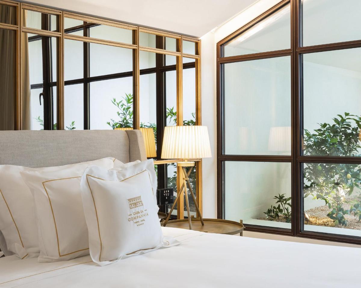 Uma cama ou camas num quarto em Casa da Companhia Hotel & Spa, Vignette Collection by IHG