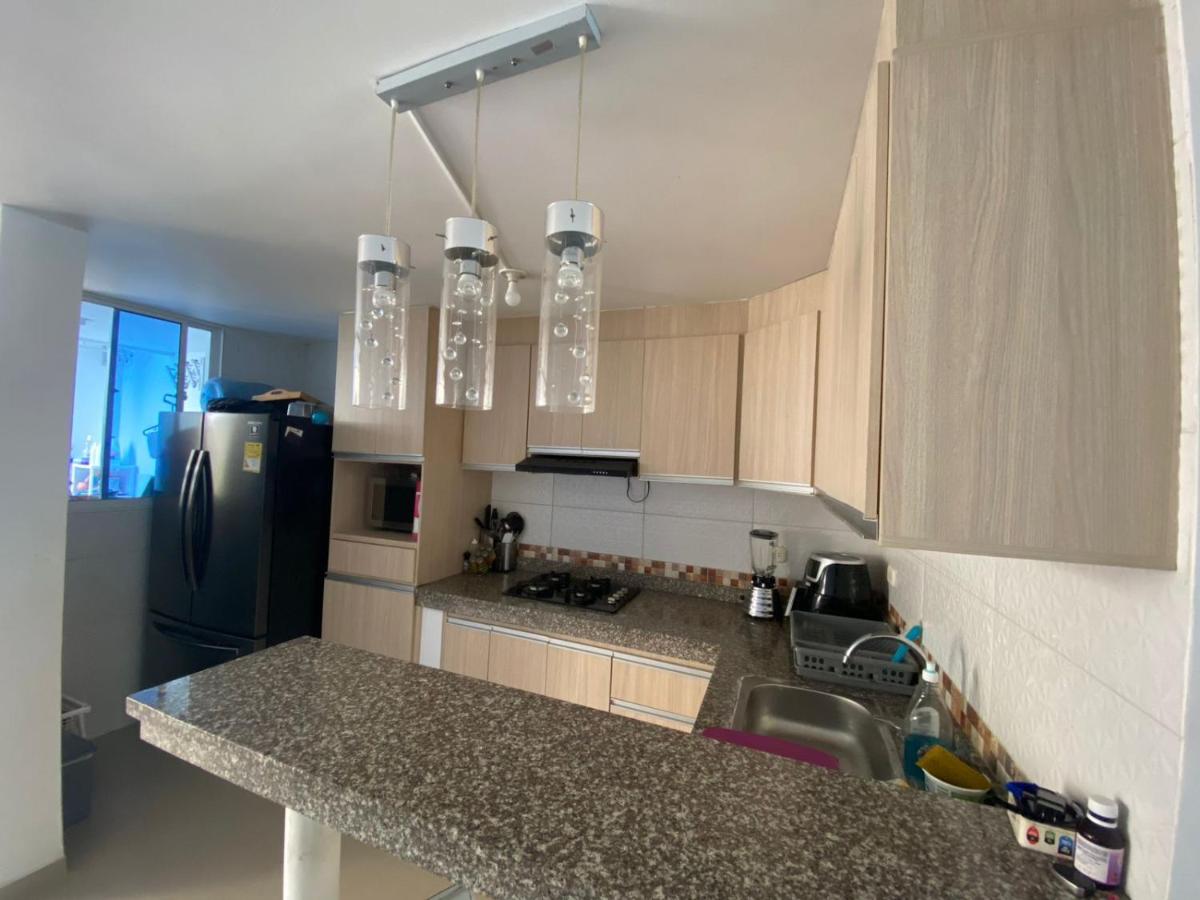 HABITACION PARA 3 PERSONAS BAÑO PRIVADO - Housity