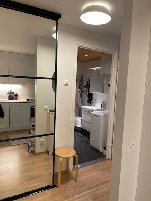 Suitetrails - Cozy Aparment with sauna nearby Airport