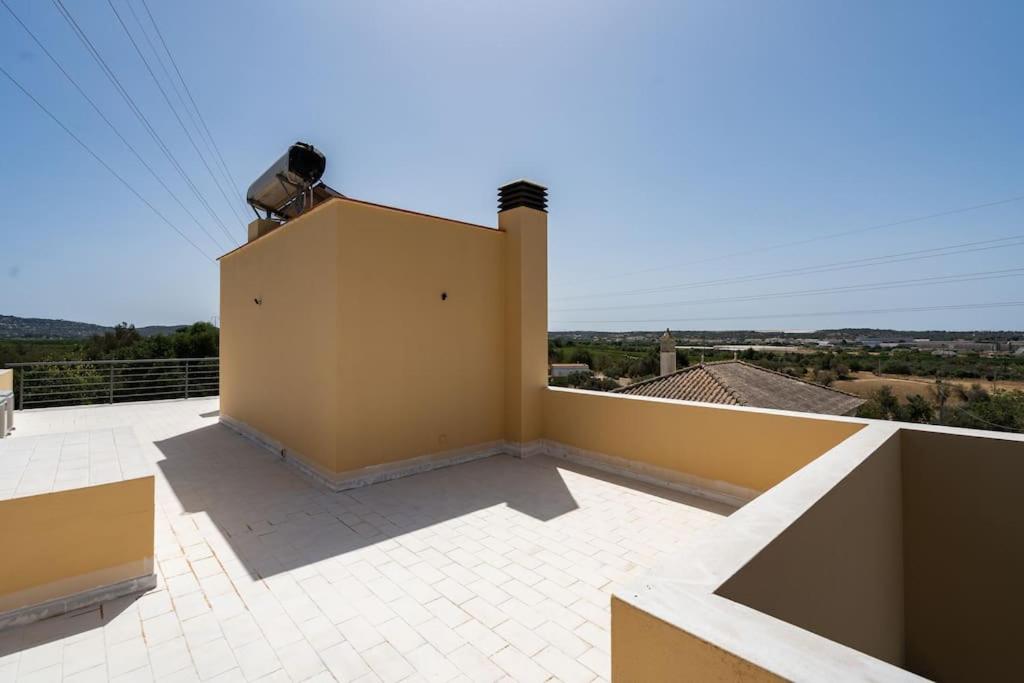 Villa Delgado Alves - Housity