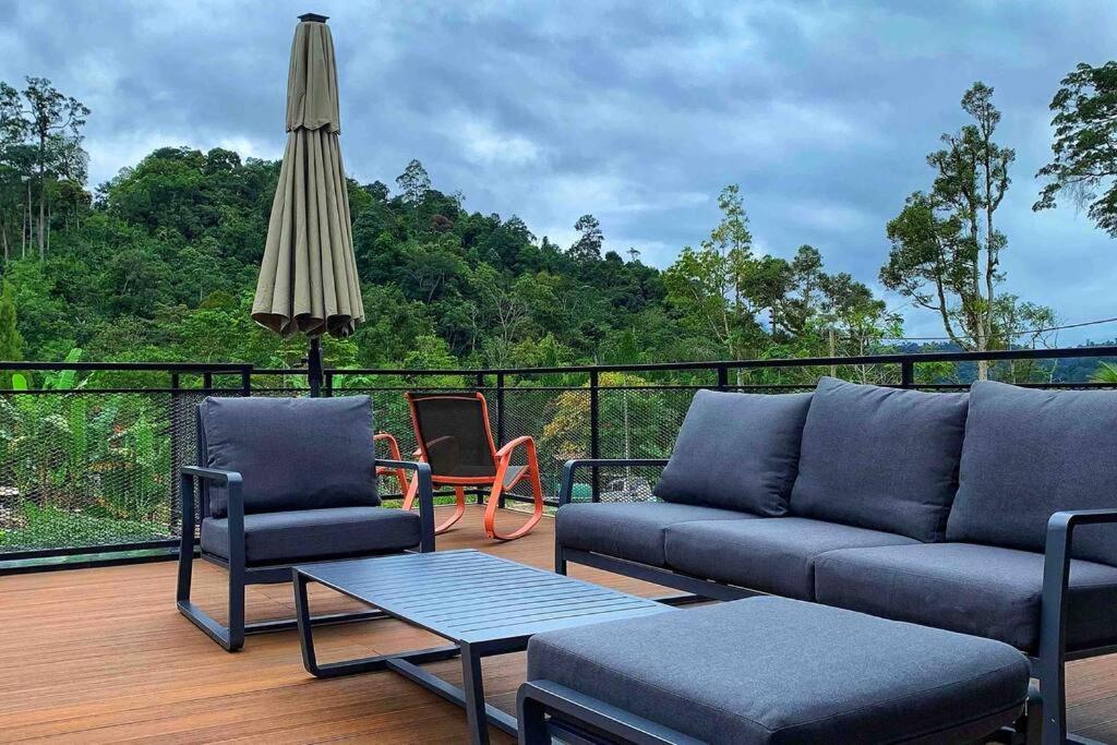 The Black Box Villa - Genting Highland Foot Area - Housity