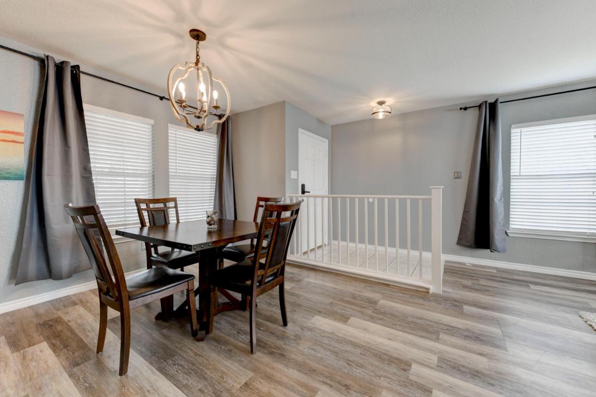 Georgetown Gem - Housity