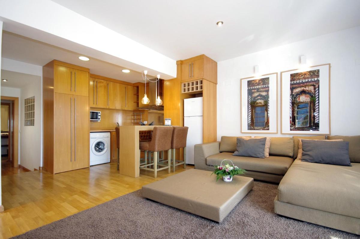 Vivaldi Penthouse Ayuntamiento - Housity