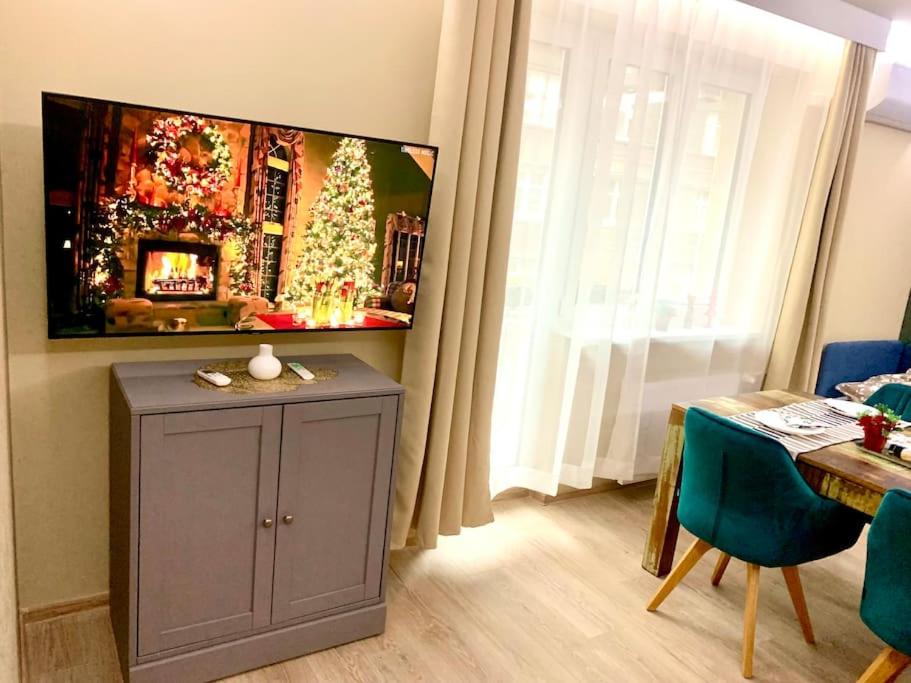 Suitetrails - Brand New, Design Apartment JoJo, OldTown, Balcony