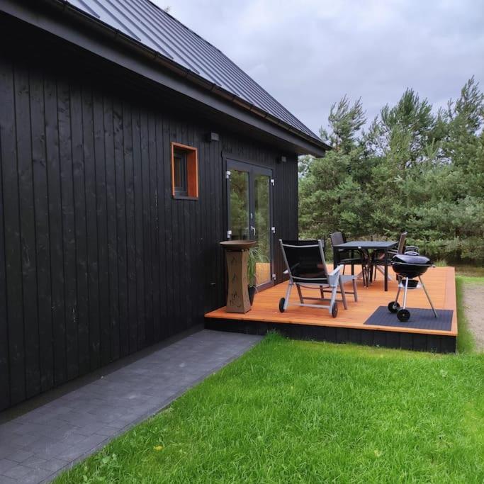 Ślusarnia-domek z sauną nad jeziorem, Kaszuby - Housity