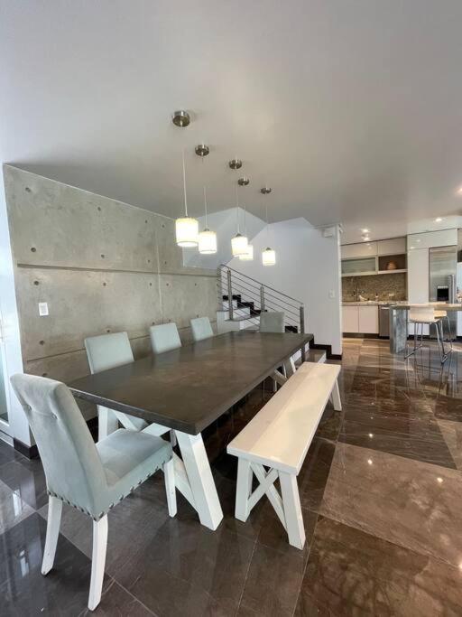 Suitetrails - Casa Sola en privada al Sur de CdMx por Plaza Artz