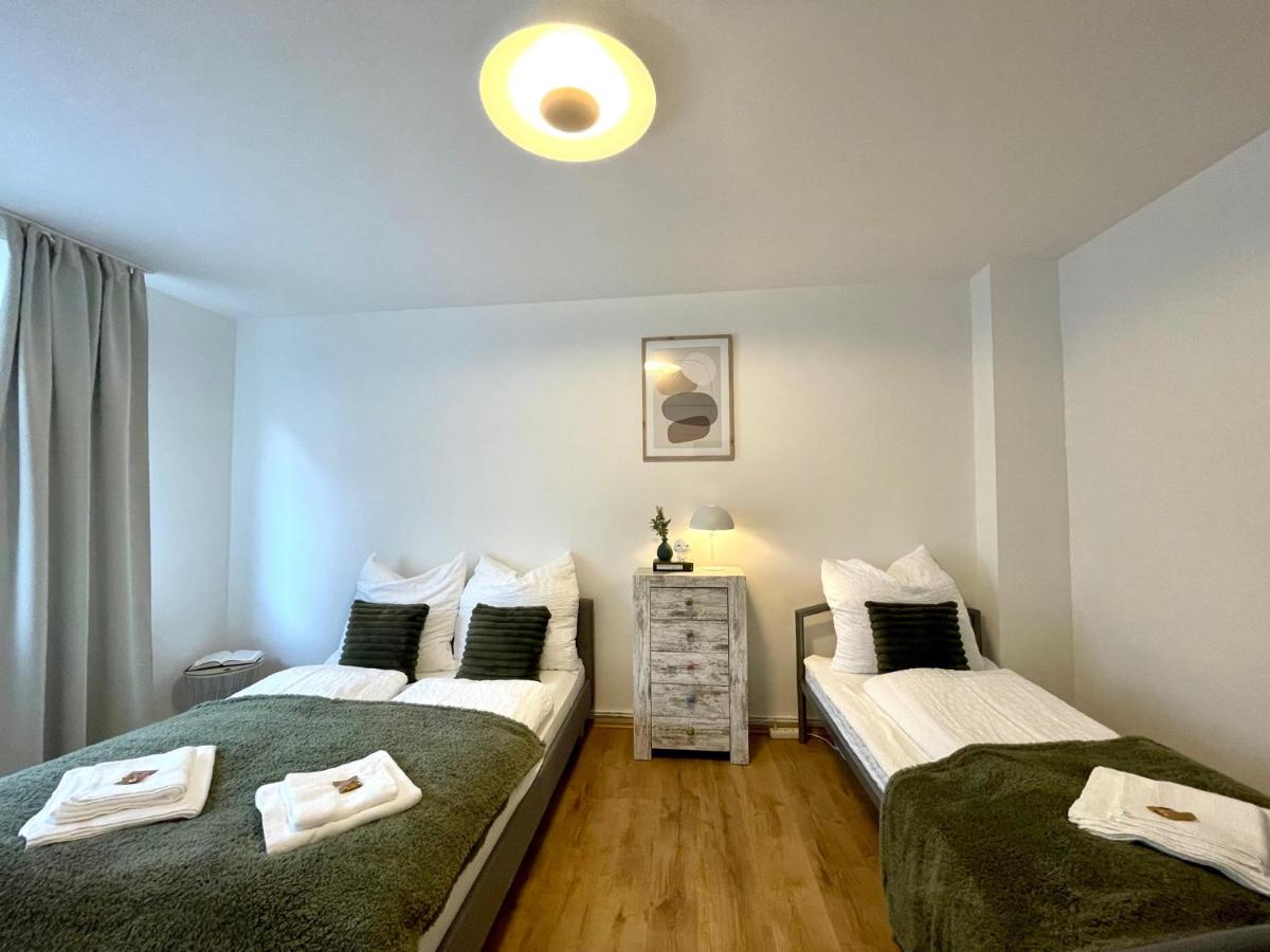 Downtown Apartment by NINJA SPACES - Kingsize-Bett, Küche, Netflix, Terrasse - Housity
