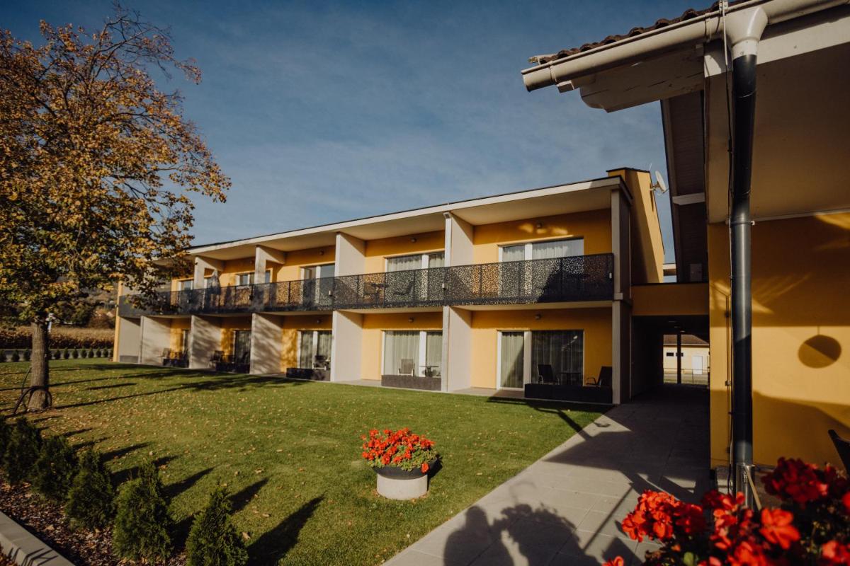 Haus am See Stubenberg - Housity