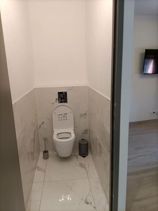 Logement entier Bourg Collonges la Rouge - Housity