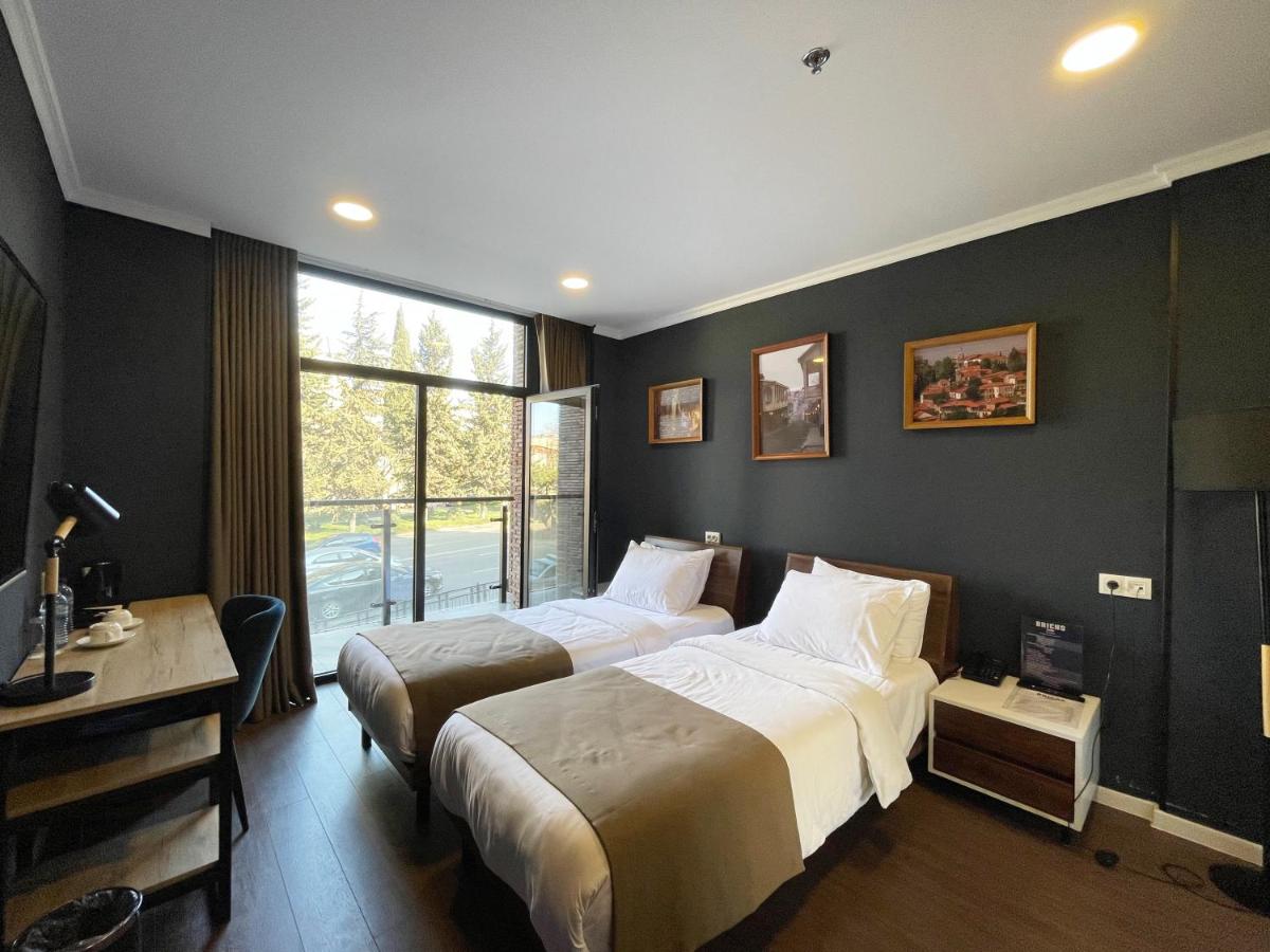 Bricks Hotel - Housity