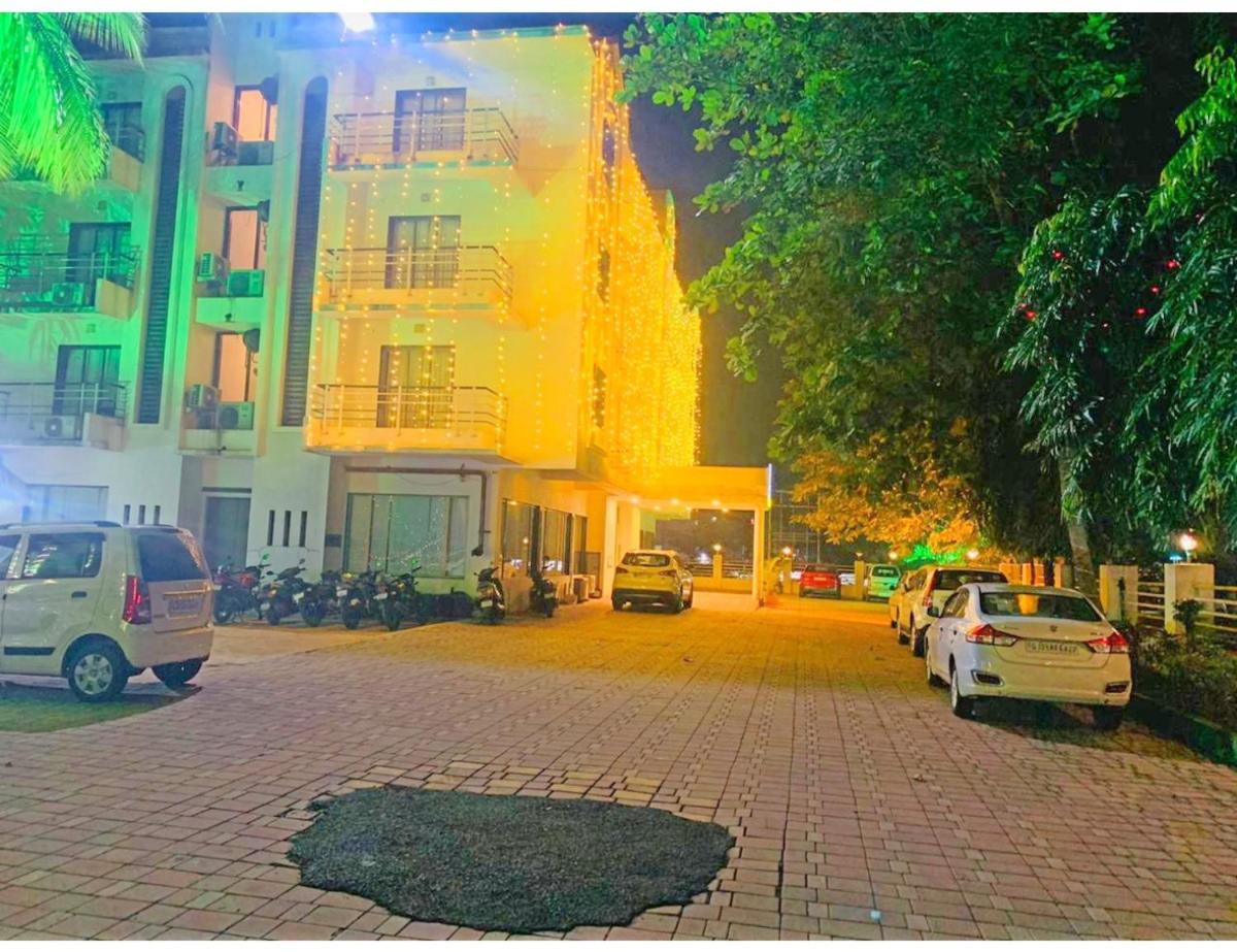 Green Valley Resort, Khanvel - Housity