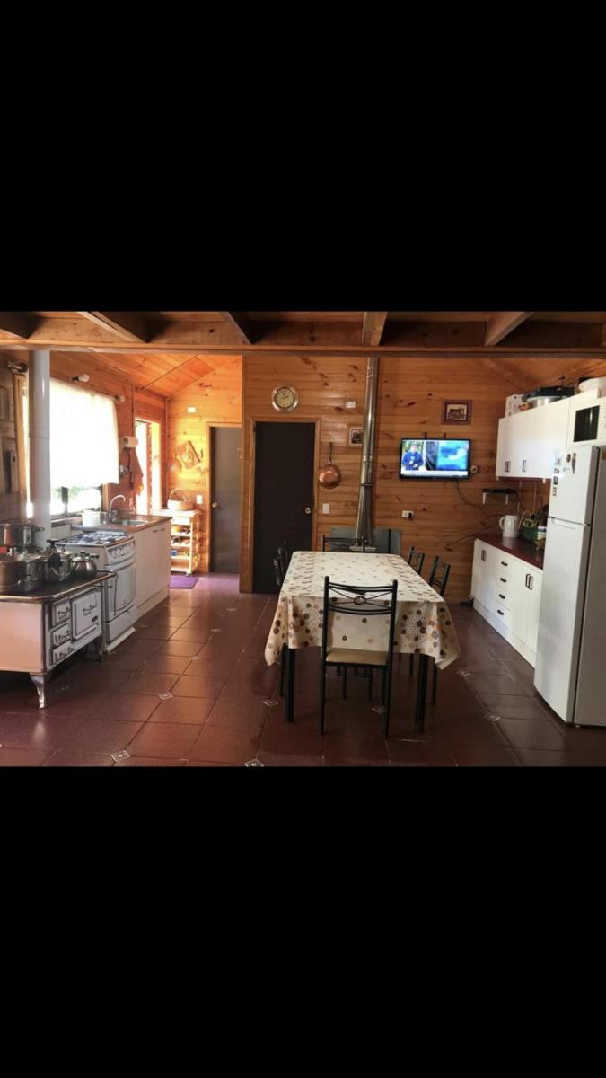 Casa Pucura frente al Lago Calafquen - Housity