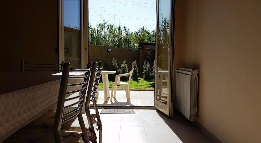 Detached house with garden - Housity