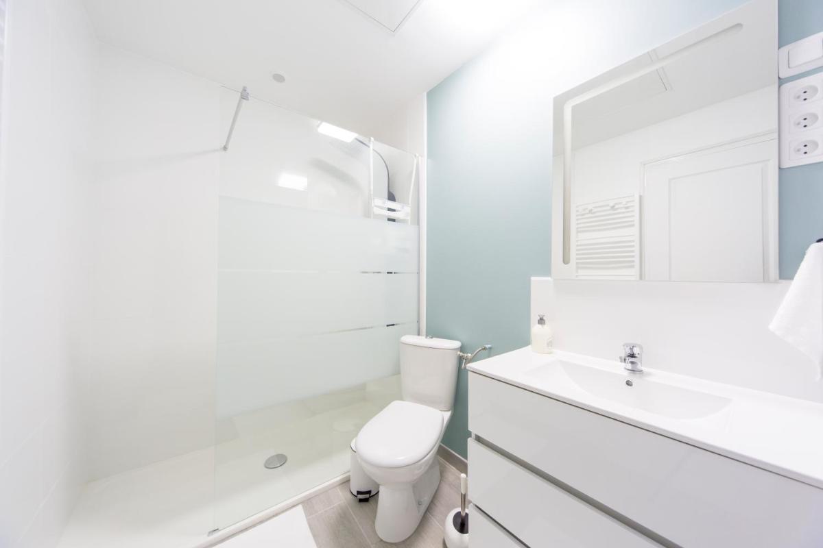 L'Emeraude Rez-de-chaussée - Parking privé -Zapart'Hôtels - Housity