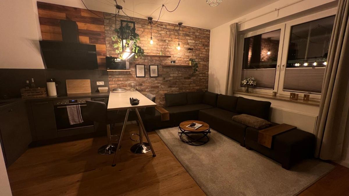 Suitetrails - Sanierte Wohnung mit Balkon im Hochparterre