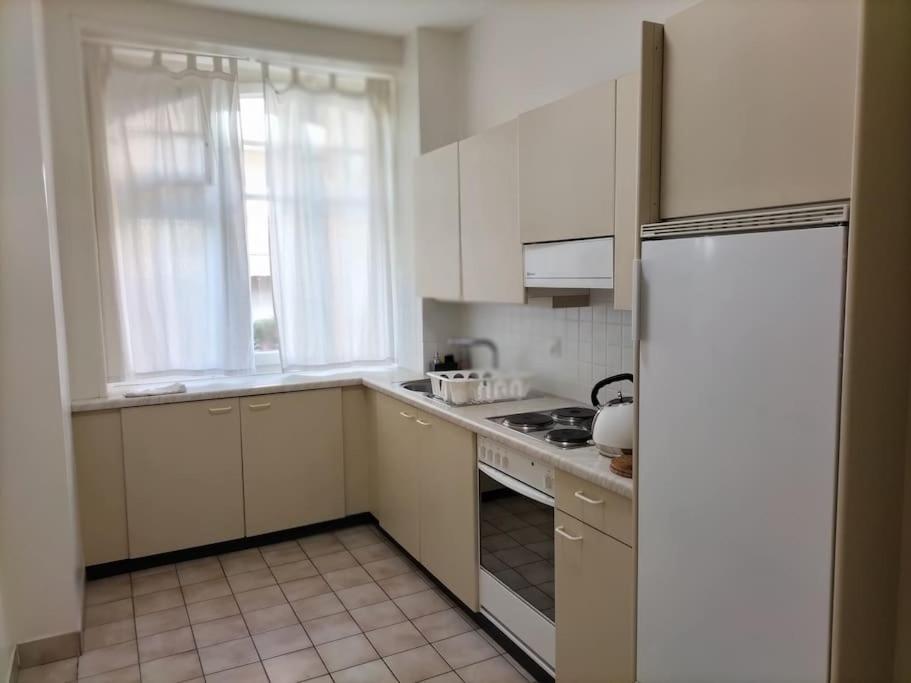 2 bedrooms, 1 living room in Lausanne City center with free parking subject to availability - Housity