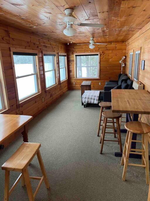 Middle Pond Cabin- Direct ATV & Snowmobile Access - Housity