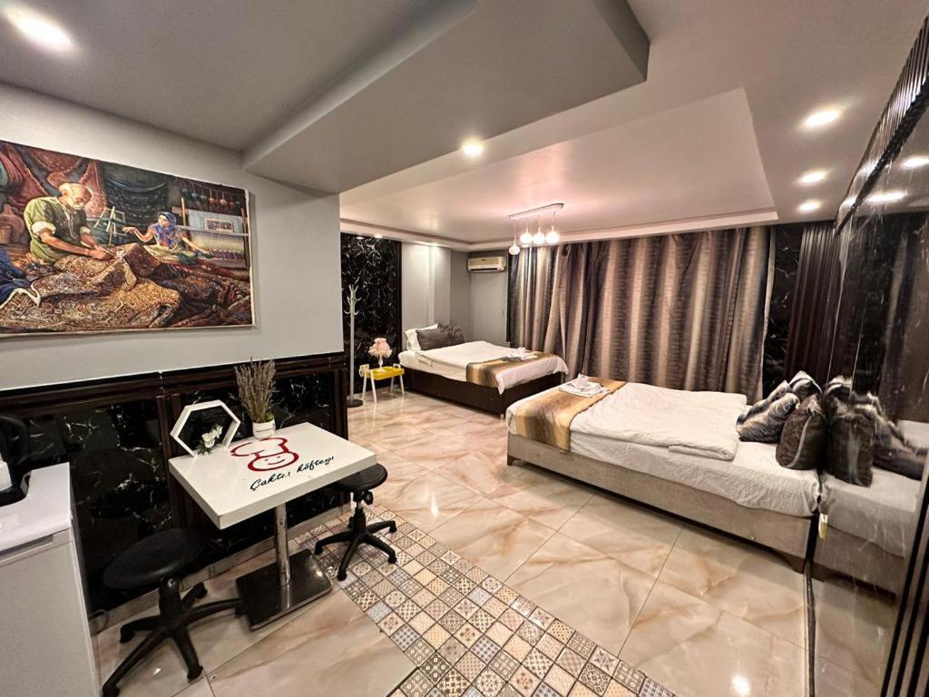 The Prince Hotel Taksim - Housity