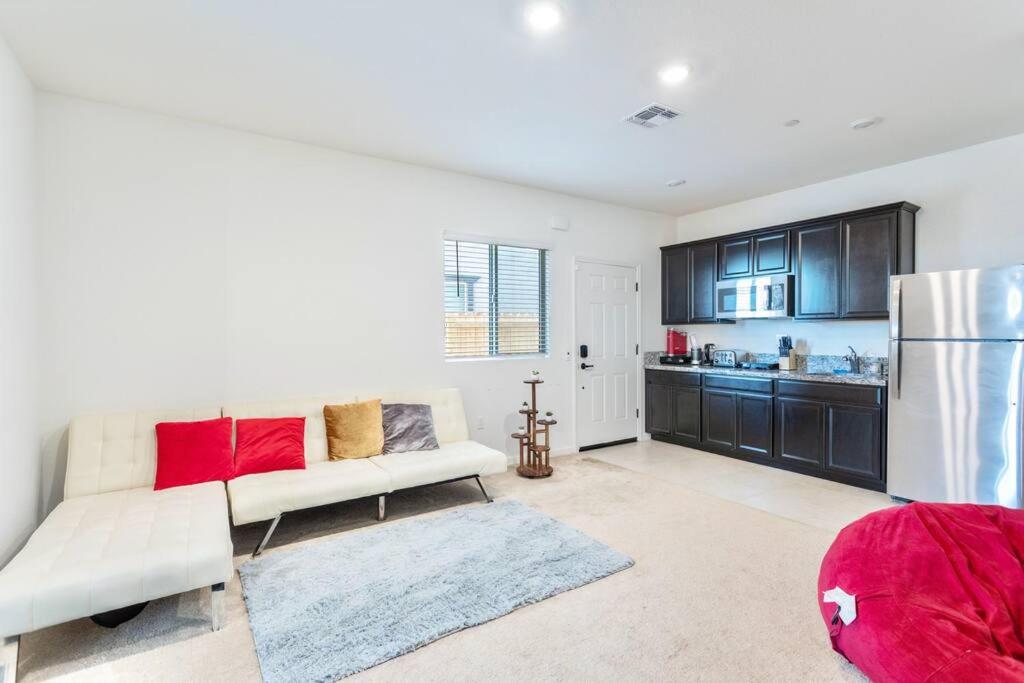 Private Rancho Cordova Guest Suite Near Sacramento - Housity