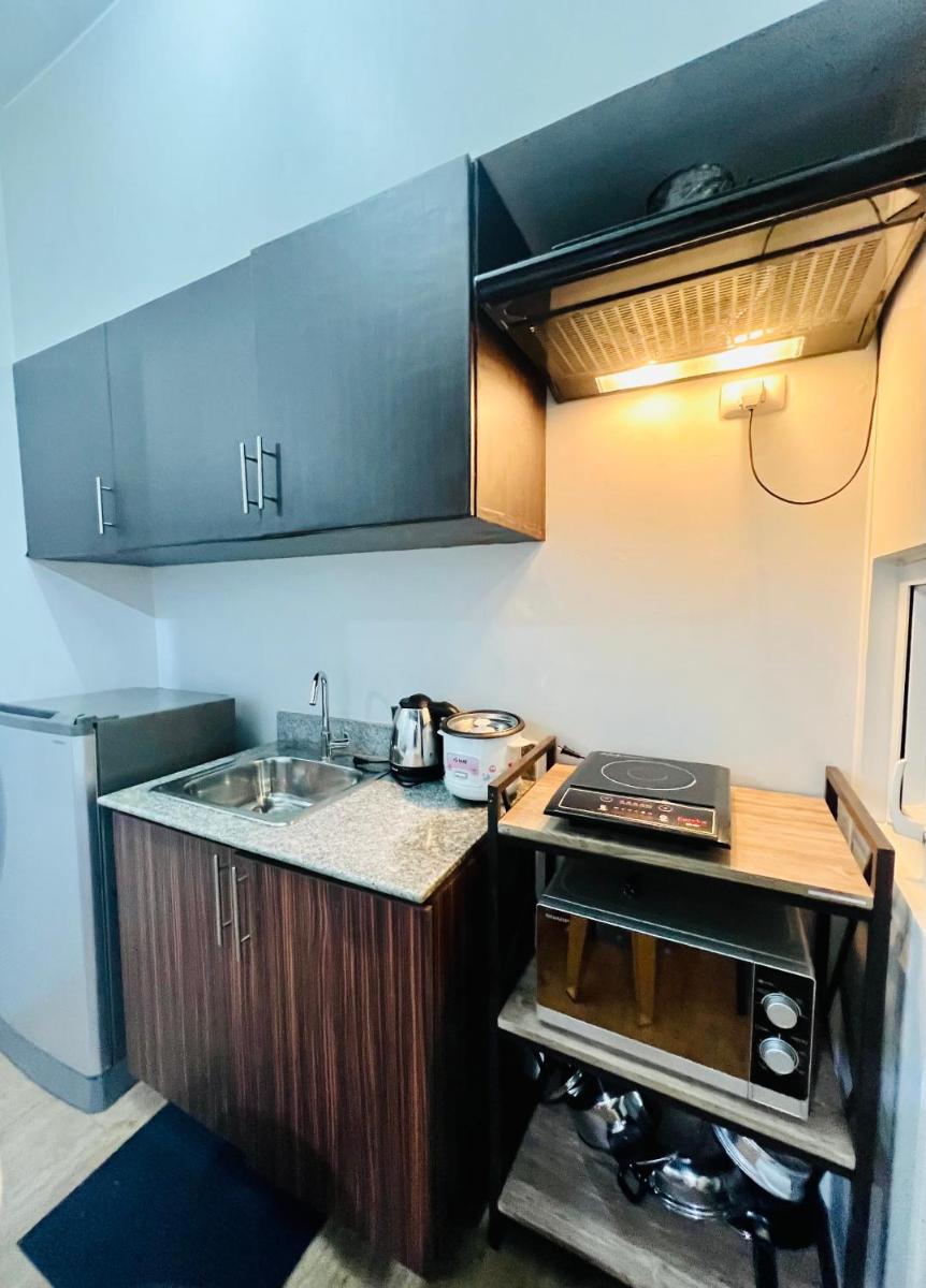 At Home Condo With Free Pool Access - Housity
