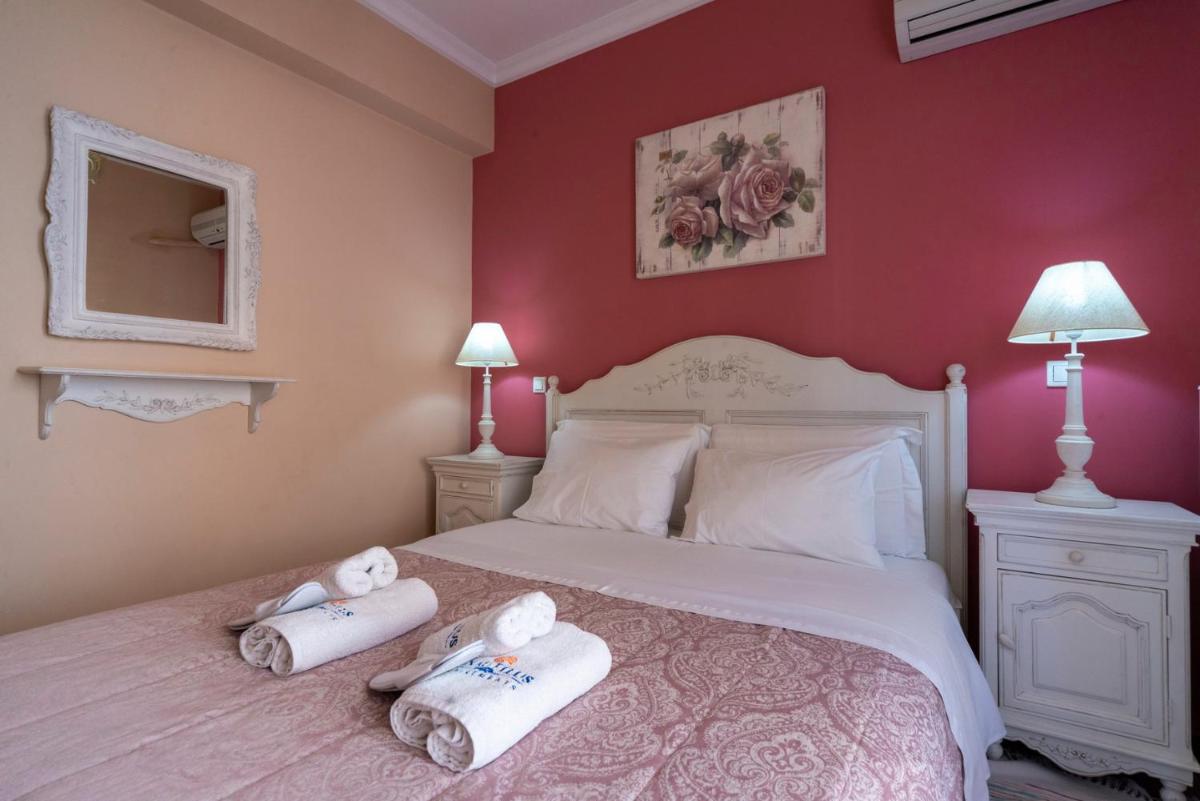 Nautilus Luxury Suites - Housity
