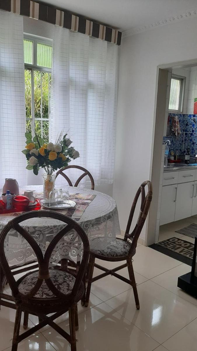 Bem Localizado Apartamento 2 Quartos Orla Rio Vermelho Há 20 min da Barra-Ondina Internet ArCondicionado - Housity
