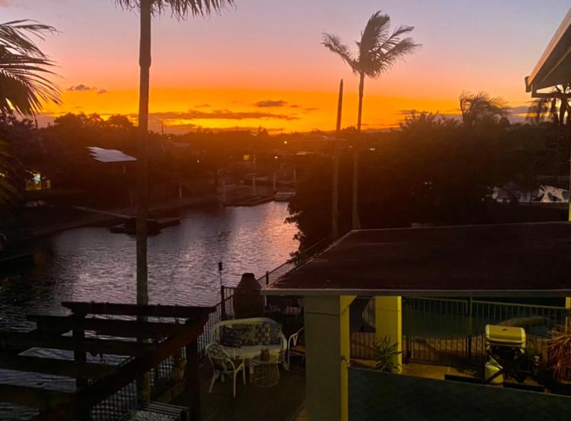 Coastal Hideaway - Housity