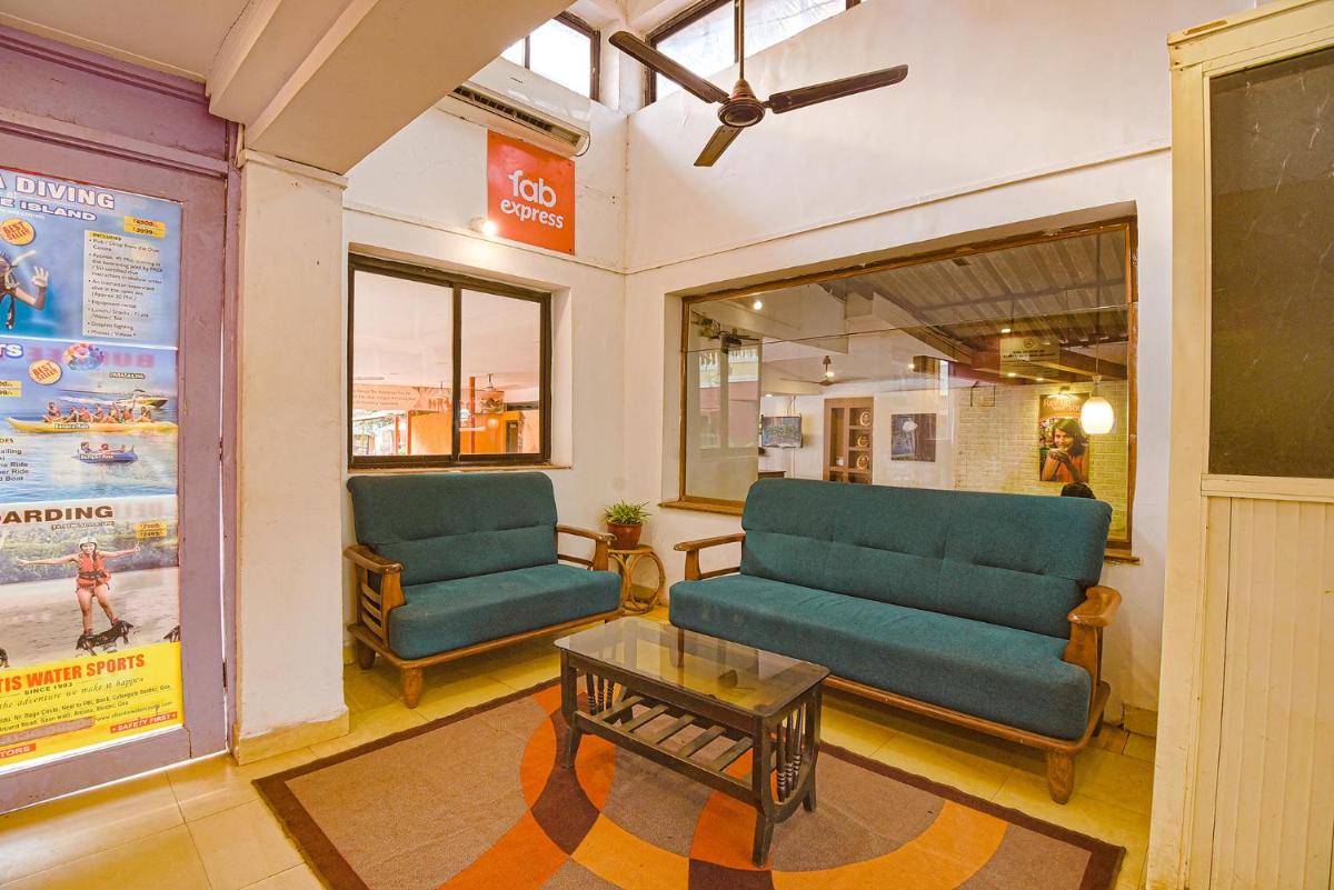 FabExpress Park Avenue With Pool, Calangute Beach - Housity