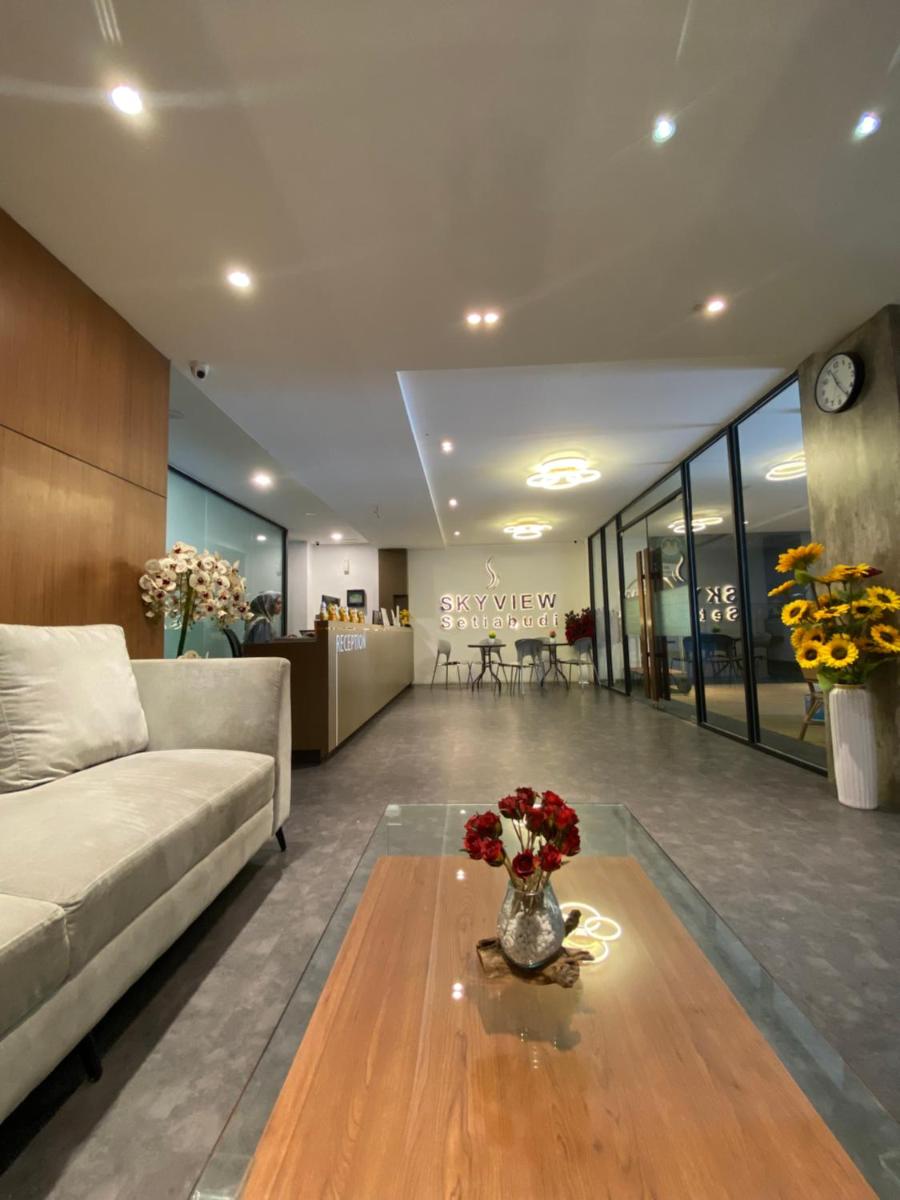Deluxe Suites Skyview with Infinity Pool - Housity