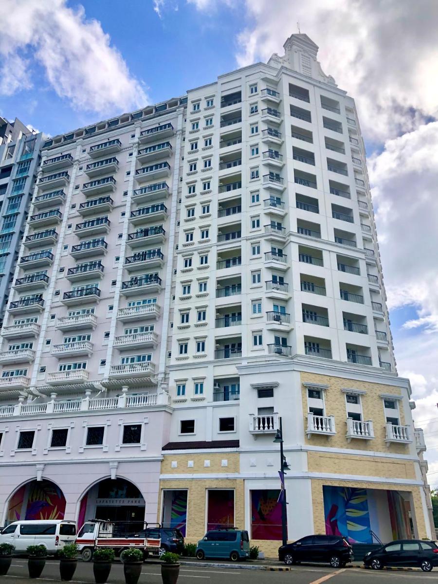 Suitetrails - Lafayette Park Square Condominium Megaworld