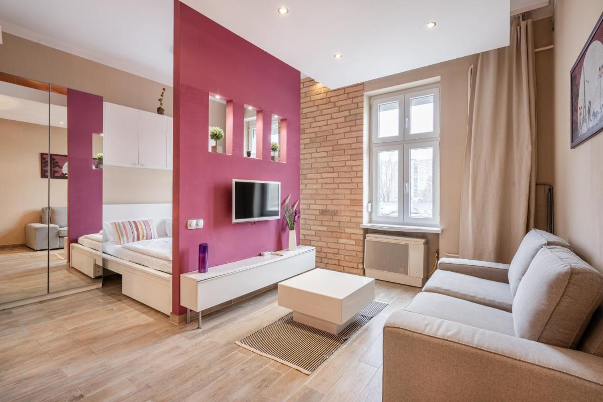 Suitetrails - Pink Secrets Apartment