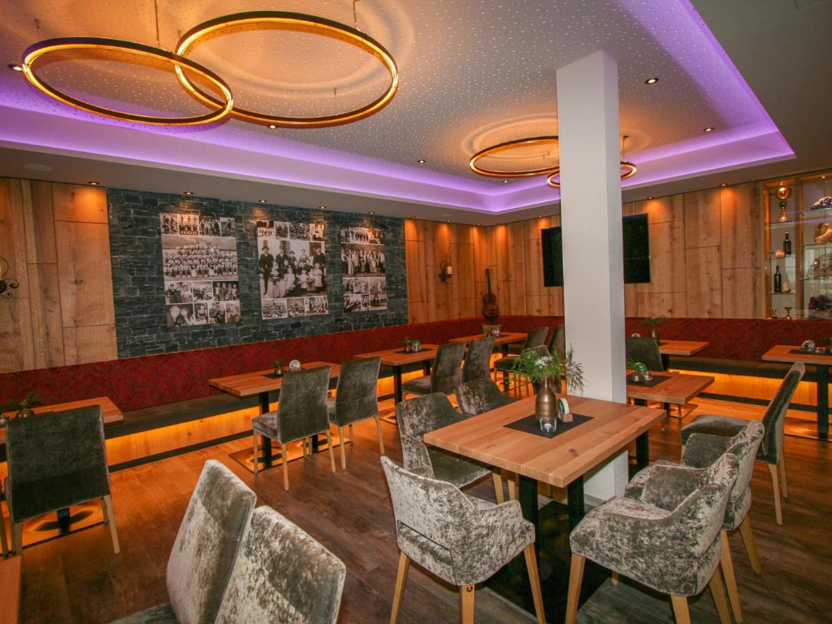Apartment Erzherzog's Apts-Zillertal Alpen Lodge by Interhome - Housity