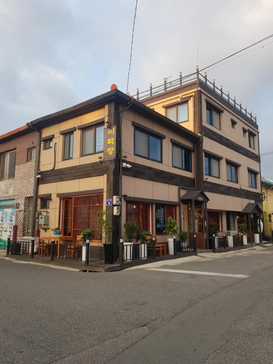 Leehakjang guesthouse - Housity