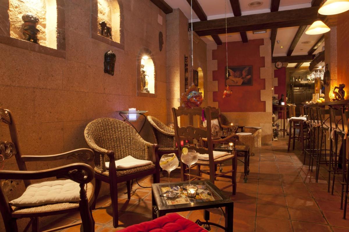 Hotel Triskel - Housity