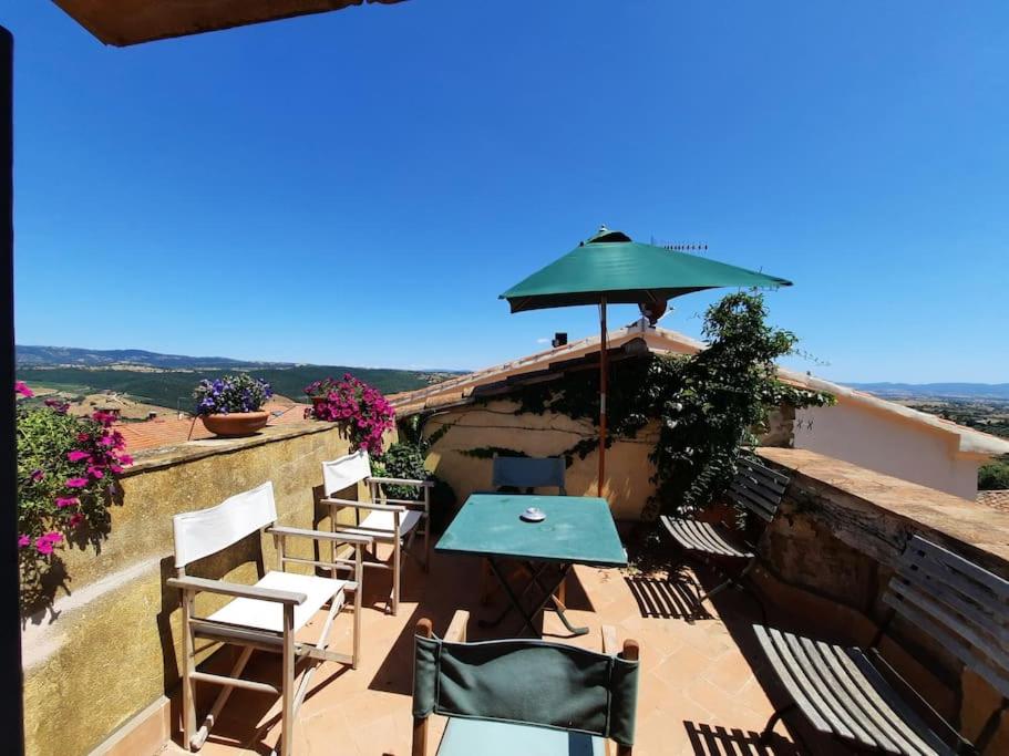 Near the sea big panoramic house 2 terraces in lovely village - Housity