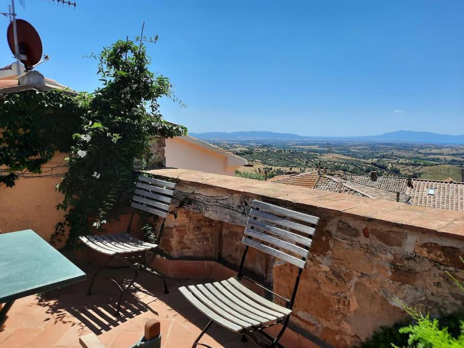 Near the sea big panoramic house 2 terraces in lovely village - Housity