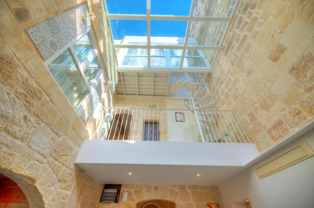 Casa Bartolo A Hidden Gem - Spacious Village Home EBAR1-1 - Housity