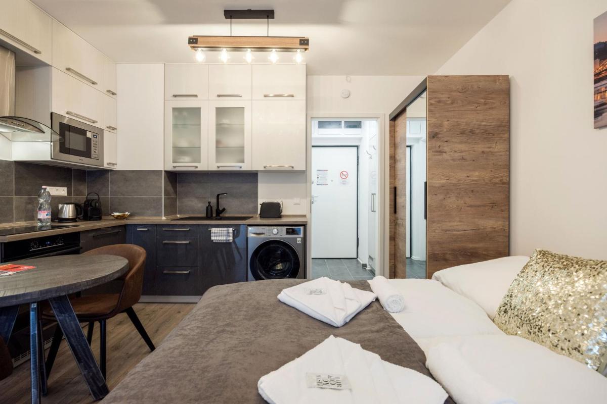 Central Sphere Apartment - Housity