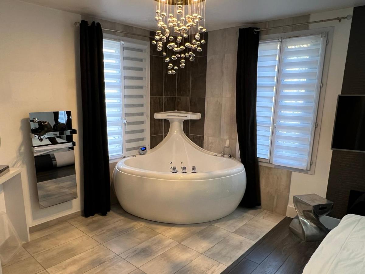 Appt 4P, parking, Disney direct, Vallée Village - Housity