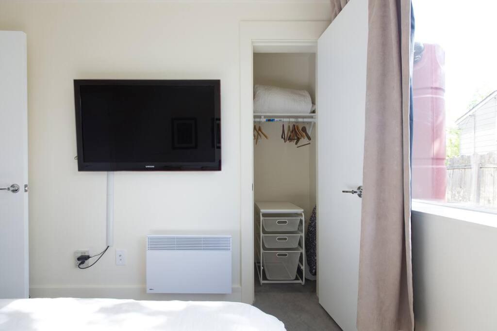 LEED Platinum Green Home Getaway - Housity