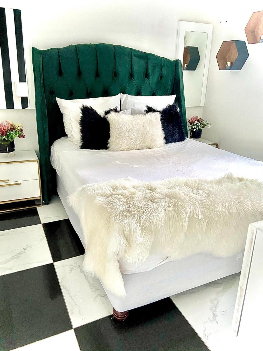 Cosy Luxurious Room - Housity