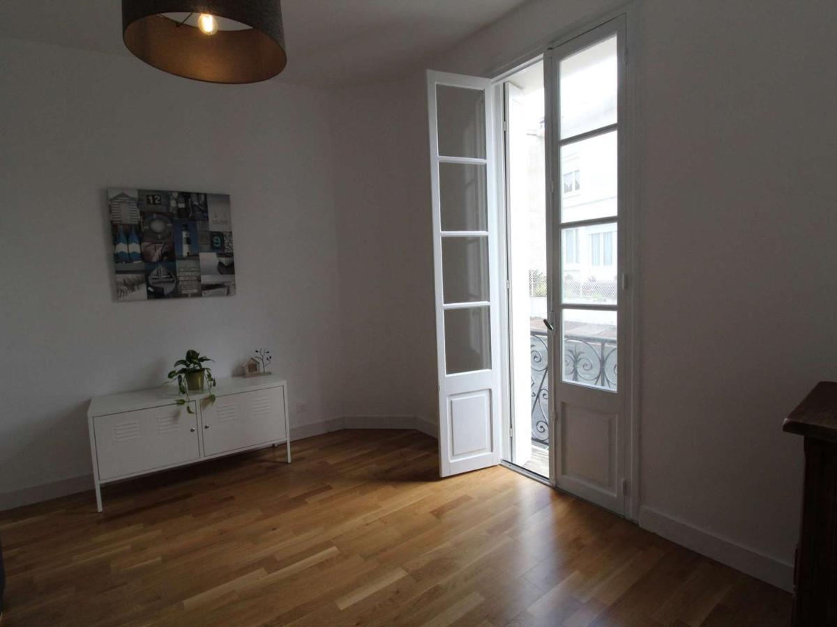 Charmante Maison au Centre de Royan – Idéale pour Familles, Bien Équipée et Prêt à Vivre - FR-1-494-113 - Housity