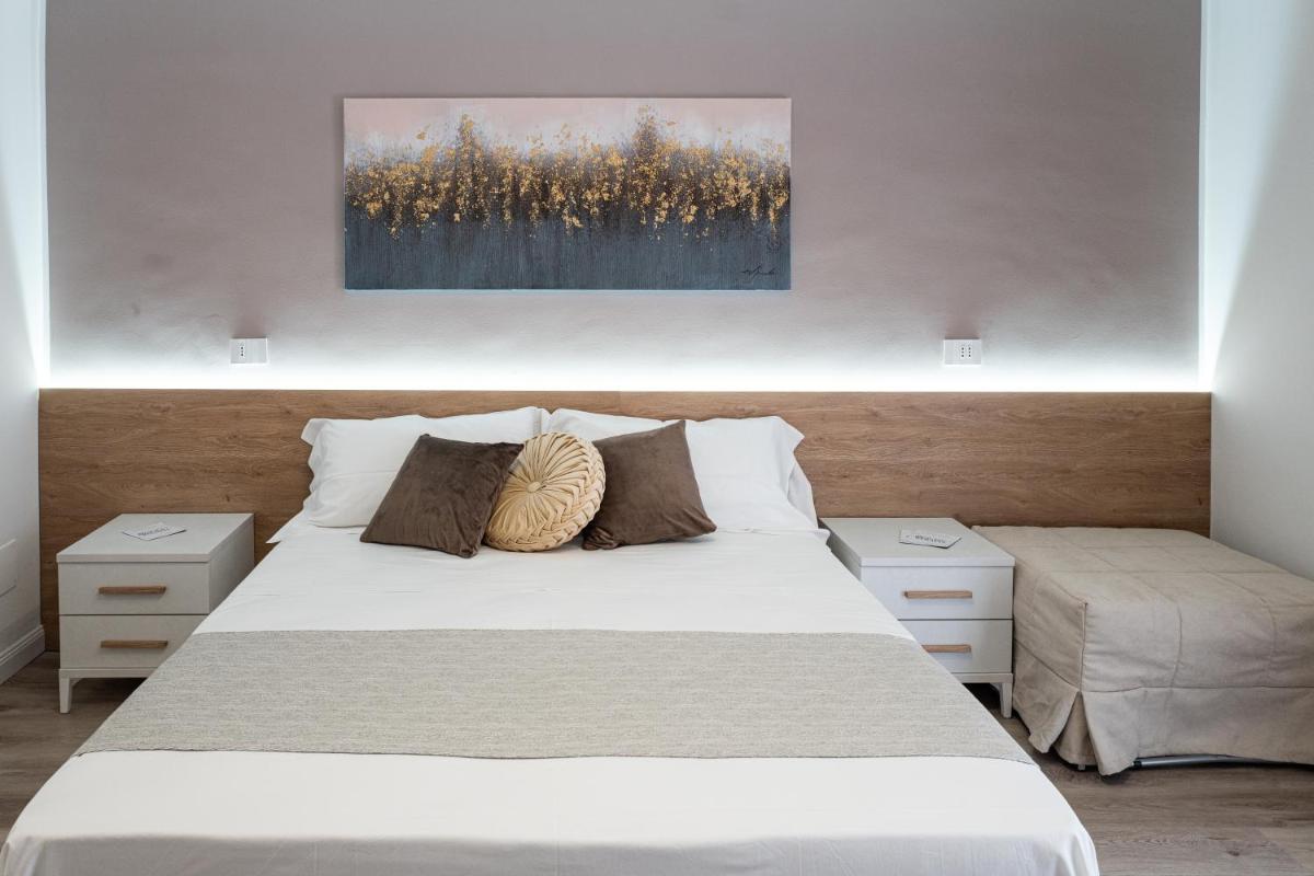 A Due Passi - Guest House - Housity