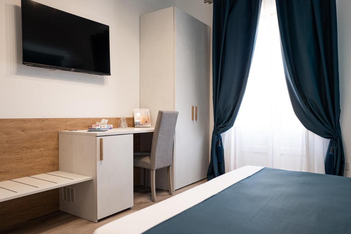 A Due Passi - Guest House - Housity