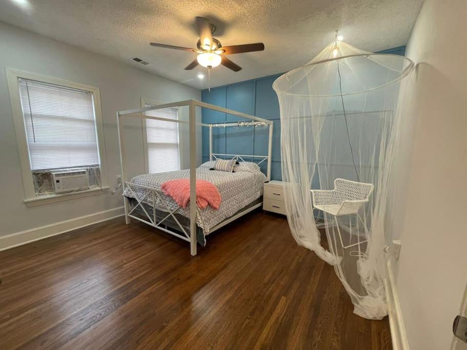 Blue Pad @ Overton Park - Housity