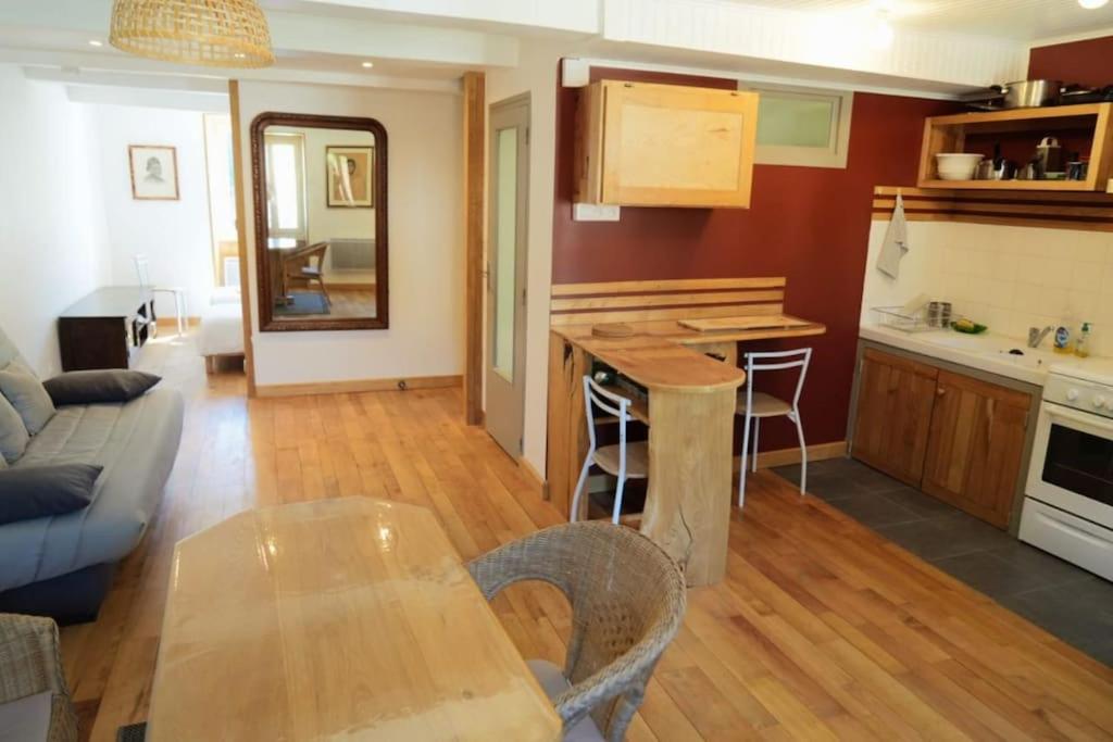 appartement avec cachet au coeur de Vals les bains - Housity